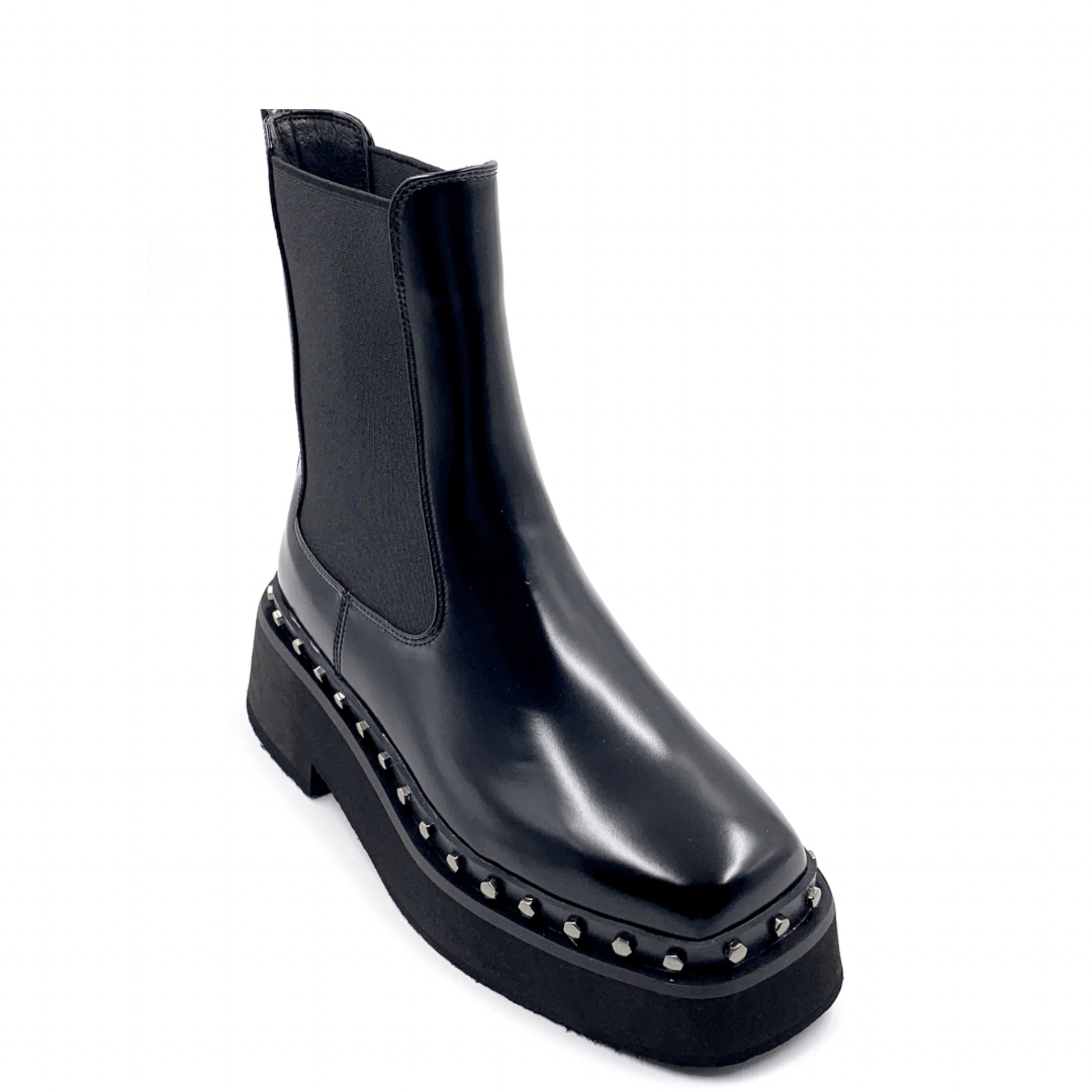 NOA HARMON Chelsea Boots