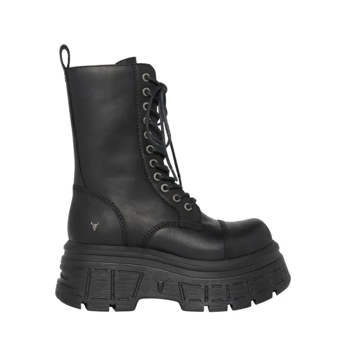 https://ioakimshoes.gr/product-category/boots-booties/