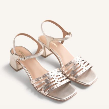 Πέδιλα με studs GIOSSEPO
